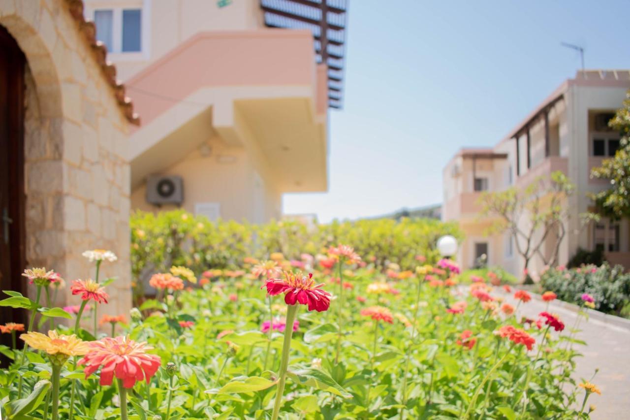 Evdokia Αpartments & Dimitra Village Agia Marina Exterior foto