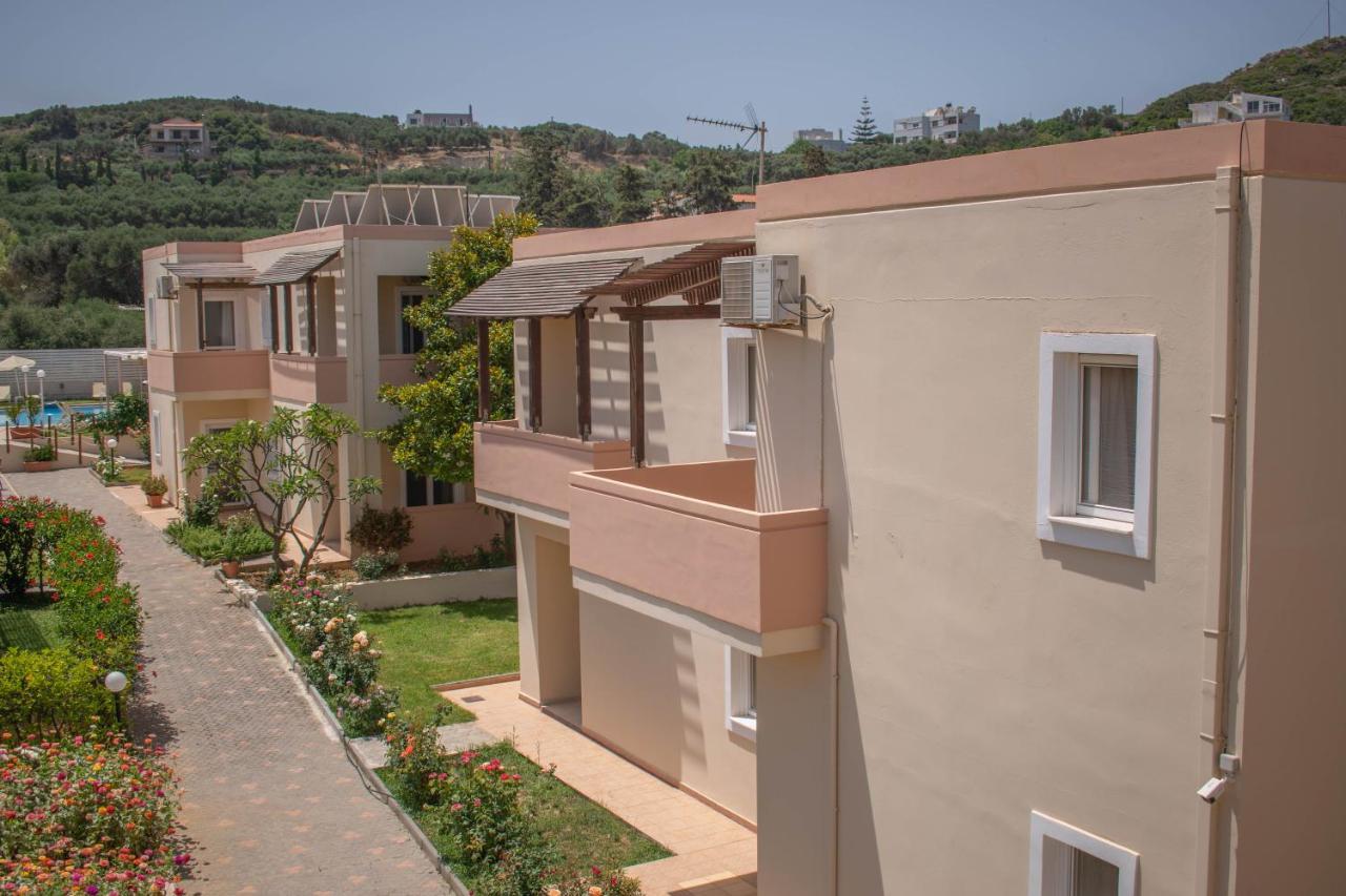 Evdokia Αpartments & Dimitra Village Agia Marina Exterior foto