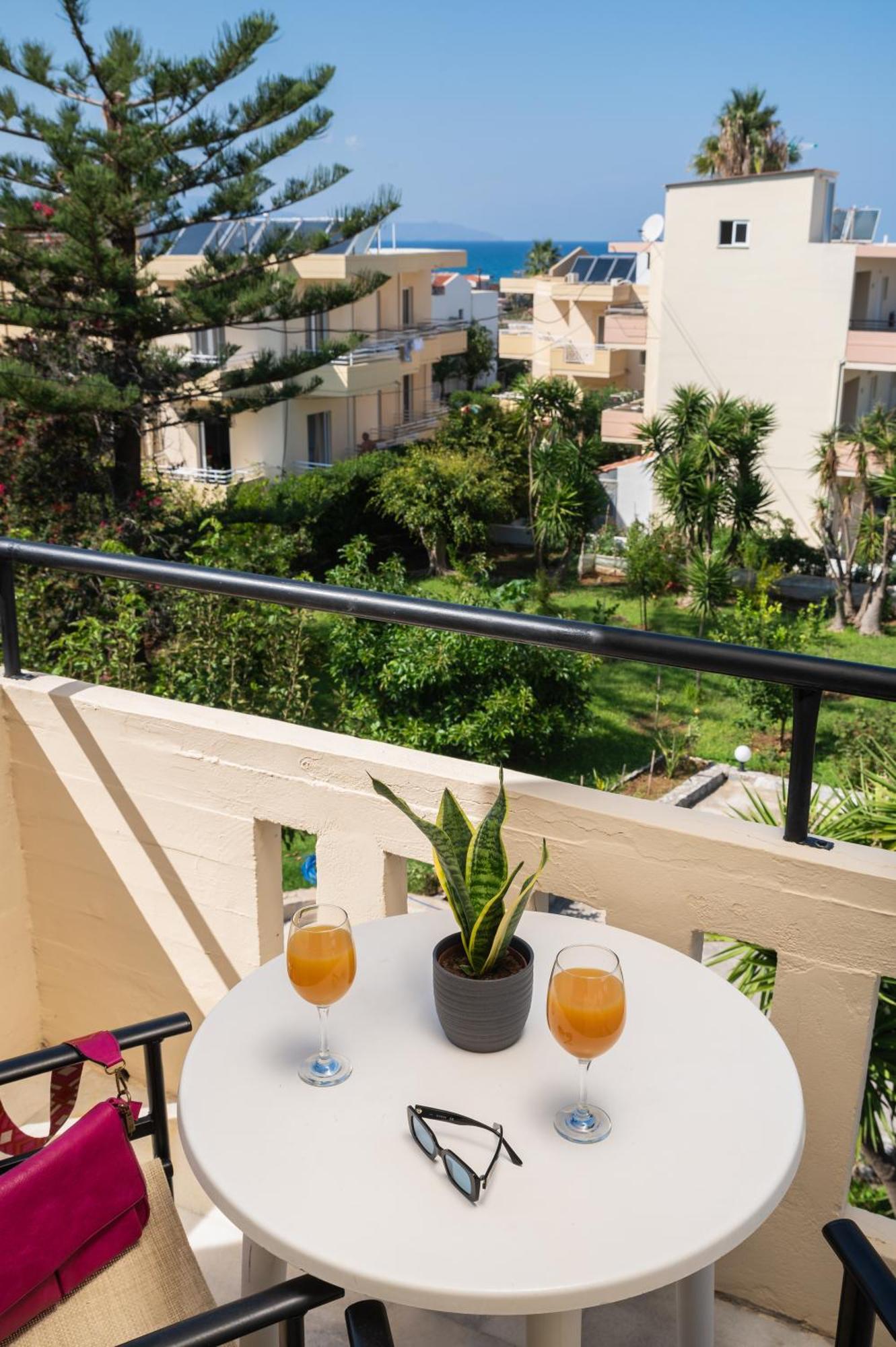 Evdokia Αpartments & Dimitra Village Agia Marina Exterior foto